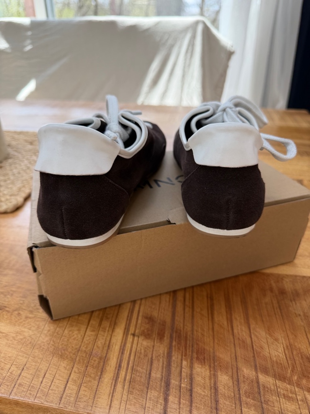 Mango Chocolate Brown Low-Top Sneakers with White Accents - Picture 4 of 5